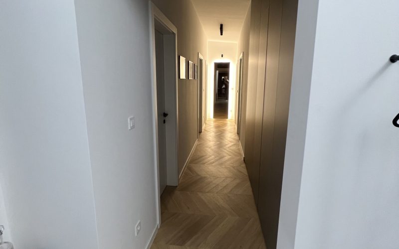 Pleso - Fit Design